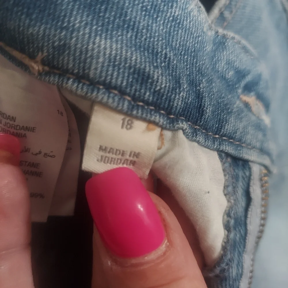 Levis Women's Bootcut Jeans with Frayed Spots Size 18 NWOT